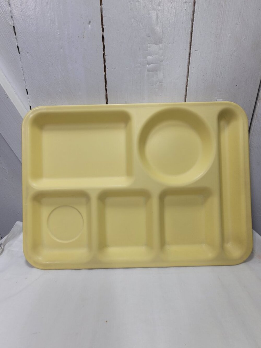 3 Arrowhead Melamine Lunch Trays Vintage Divided Cafeteria School Yellow USA